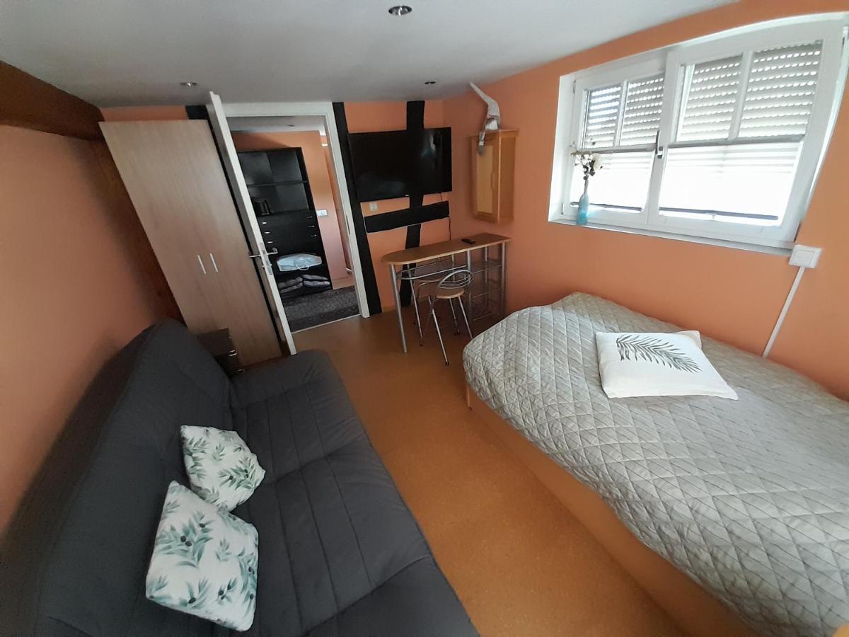 Ferienwohnung Camino Jockgrim Exterior photo
